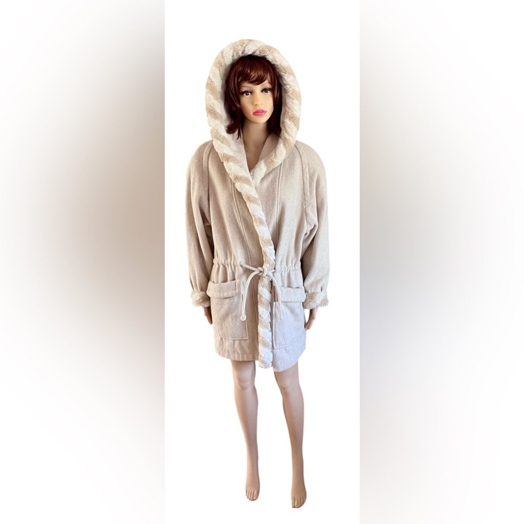 Elegant Cream Color Coat With Hood And Faux Fur Trim